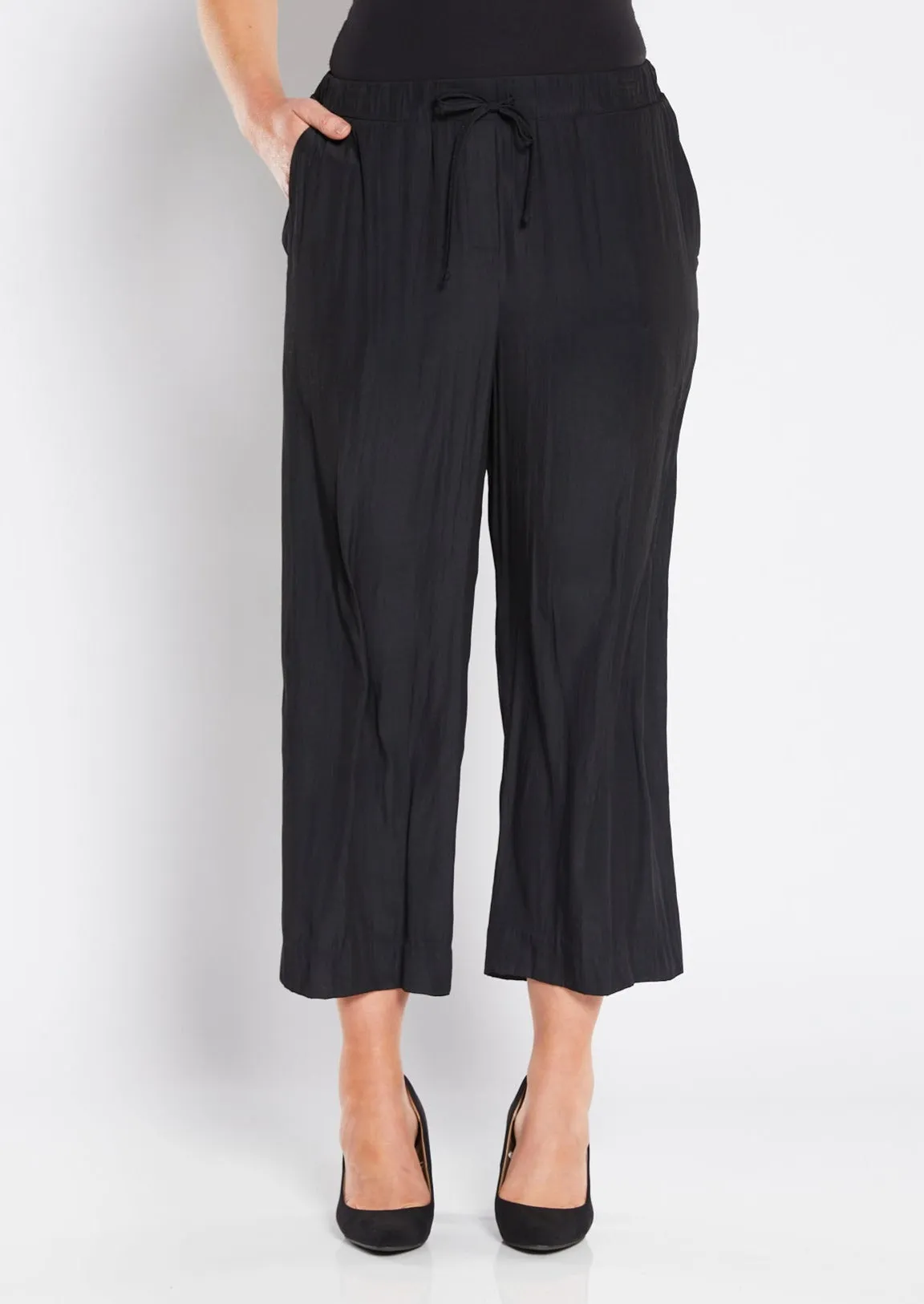 Barbe Lustre drawstring pant in black