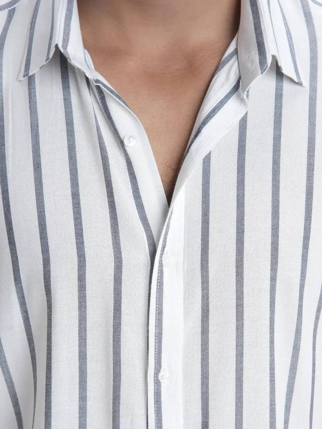 Men's Short Sleeve Casual Shirt in Stripe Pearl White