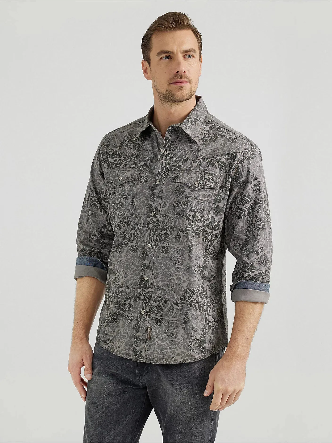 Men's Wrangler® Retro® Premium Long Sleeve Western Snap Printed Shirt - 112356589