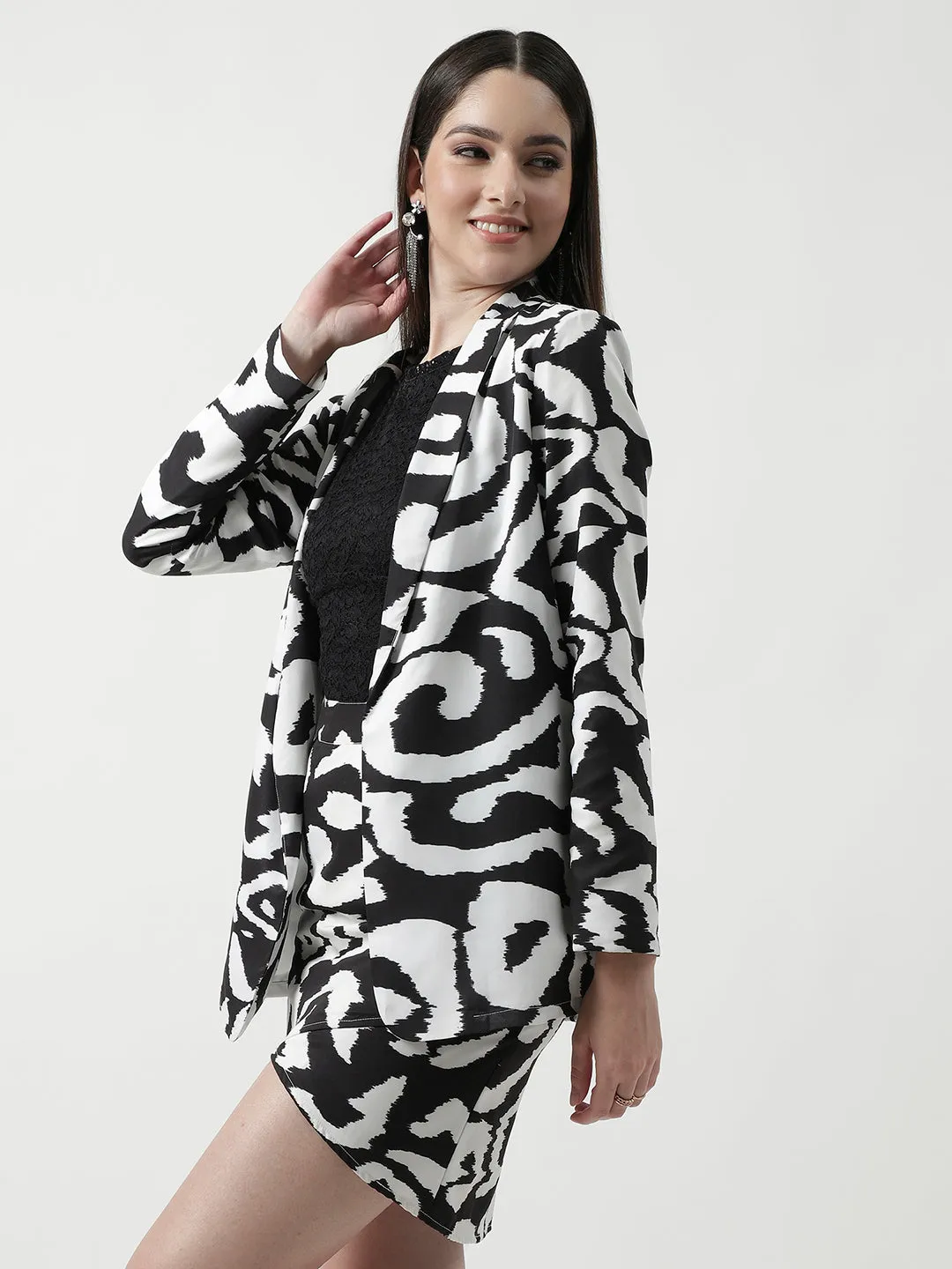 Monocromatic Blazer With Skirt Set