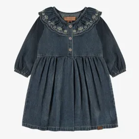 Robe coupe régulière/évasée, manches longues, en denim léger, bleu foncé, enfant || Lightweight dark blue stretch denim dress of regular/flared fit, child